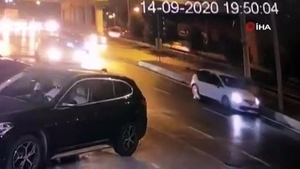 Şişli'de bir kadın kimliği belirsiz kişiler tarafından seyir halindeki araçtan aşağı atıldı