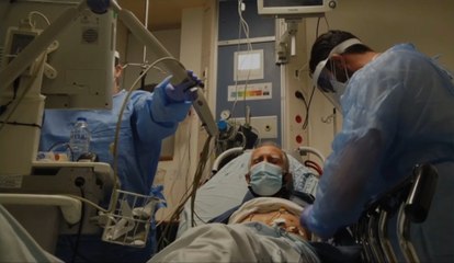 Comment avoir la grippe et le covid-19 en même temps affecte votre corps