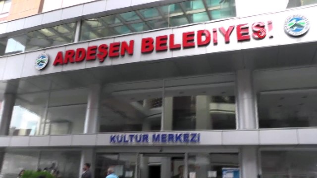 Düğün konvoyunun önünü bu kez 'kazlar' kesti