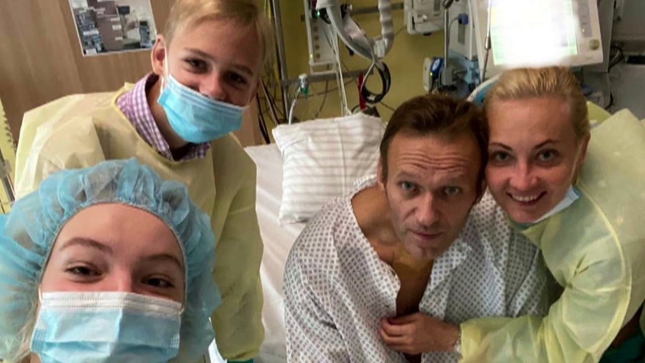 Nawalny zeigt sich erstmals seit Vergiftung