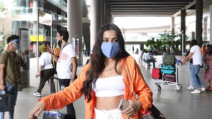 Télécharger la video: Biggboss 14 Contestent Sara Gurpal Spotted at Airport | FilmiBeat