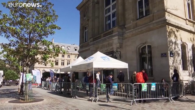 Dépistage du Covid-19 : les laboratoires croulent sous la demande de tests