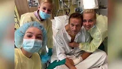 Navalny posts first public comment since waking from coma in Berlin