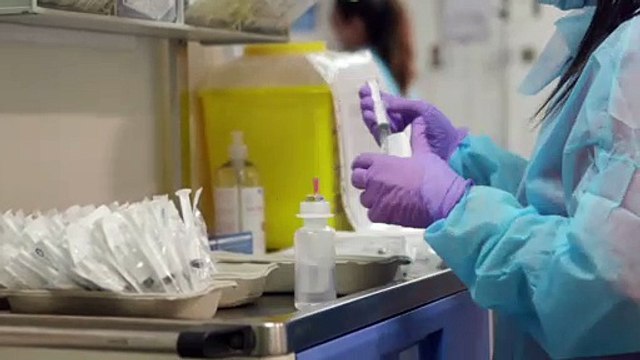 Madrid inicia la vacunación del primer ensayo clínico de la vacuna contra el Covid