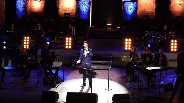 Σάκης Ρουβάς: Μάγεψε στην πρώτη του συναυλία στο Ηρώδειο