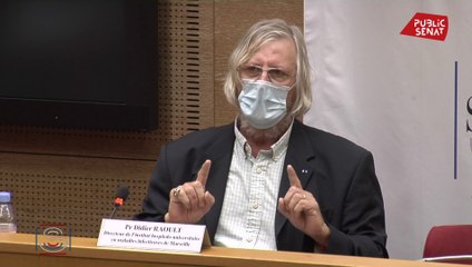 Didier Raoult : le virus a muté et « apparaît lié à des formes qui sont moins graves »