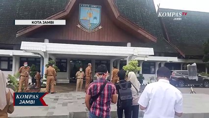 Kontak Dengan Walikota, 12 Warga di Swab