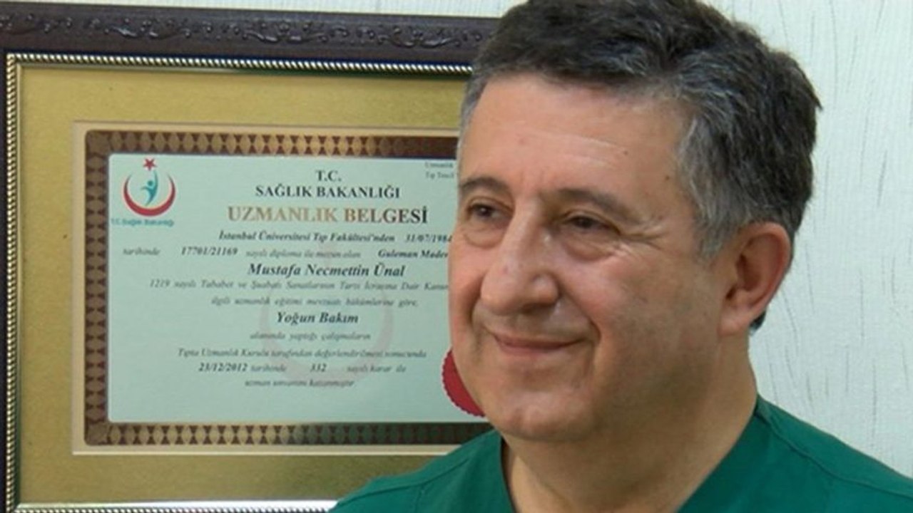 Prof. Dr. Ünal: Aşı çalışmalarına denek olarak yazıldım