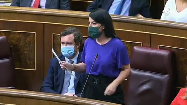 Macarena Olona le pega tal ensalada de tortas a Pablo Iglesias que se le ha deshecho hasta el moño