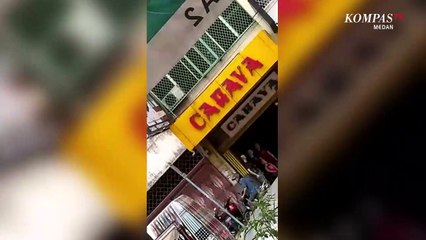 Viral.!!! Aksi Nekad Polisi di Pematangsiantar Hentikan Angkot Sehingga Hampir Tertabrak