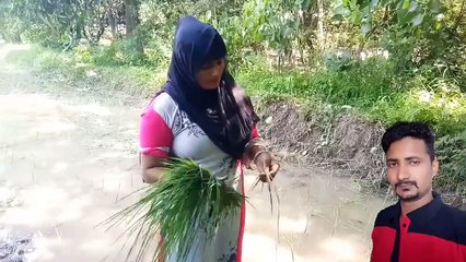 हाय हाय यह मजदूरी यह सरकारें और दूरी गांव की इस मजदूर महिला को सुनकर रह जाओगे हैरानfarmani naaz