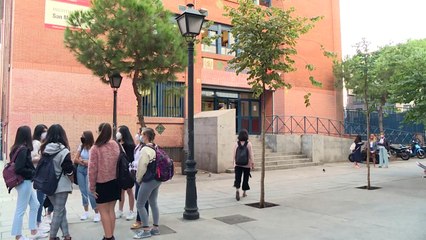 Covid-19 assombra escolas