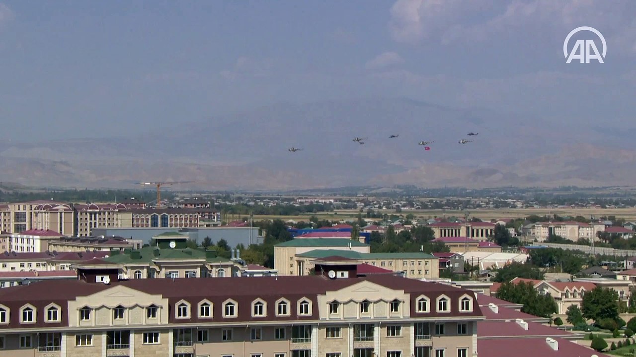 Türk ve Azerbaycan helikopterleri Nahçıvan’da uçuş gerçekleştirdi