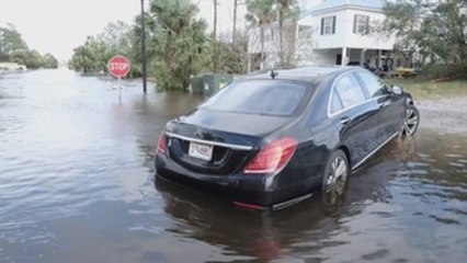 Sally se reduce a tormenta tropical y provoca inundaciones catastróficas