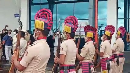 Chief Minister B S Yediyurappa receives the guard of honour at Kalaburagi Airport