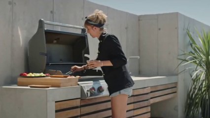 Plus belle la vie : Barbara et César prêts à s’embrasser quand soudain...