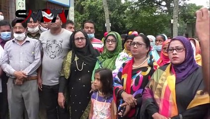 কুমিল্লার দাউদকান্দিতে বঙ্গবন্ধুর খুনি মোস্তাকের প্রতিকৃতিতে পাদুকা নিক্ষেপ