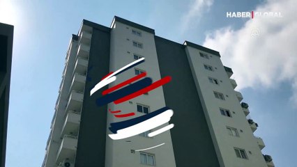 Sevgilisini 9'uncu kattaki balkondan sarkıtan zanlı tutuklandı