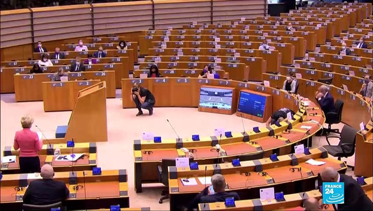 Migrant crisis: EU chief set to unveil new policy to replace Dublin asylum rule