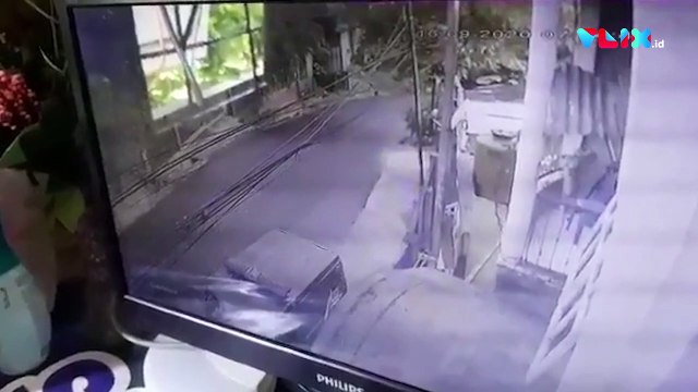 Detik-detik Wakil Bupati Yalimo Tabrak Polwan