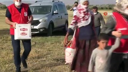 Kızılay’dan çadırda barınan engelli aileye yardım eli