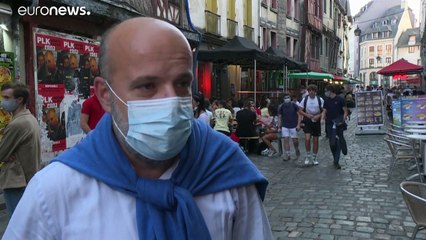 Covid-19 : des bars français sous le coup d'un couvre-feu, ils trouvent la mesure injuste