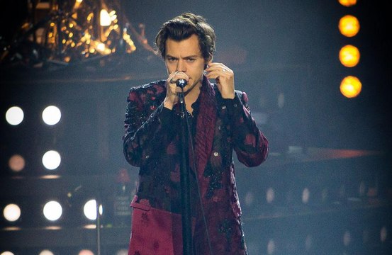 Harry Styles reporte sa tournée