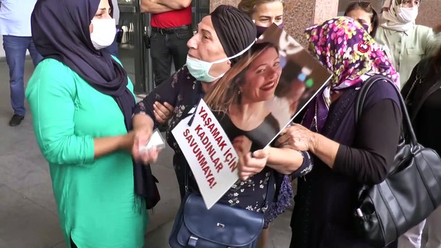 Üçüncü kattan düşerek ölen kadının ailesinden cinayet iddiası