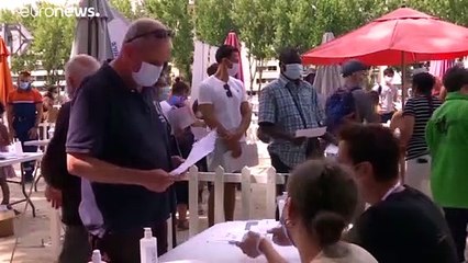 Lockdown in Inghilterra per due milioni di persone. OMS: "Situazione grave in Europa"