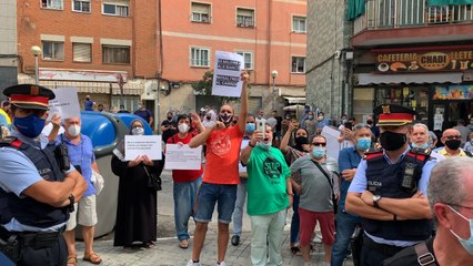 Manifestantes gritan contra Casado "esta es la mafia del PP"