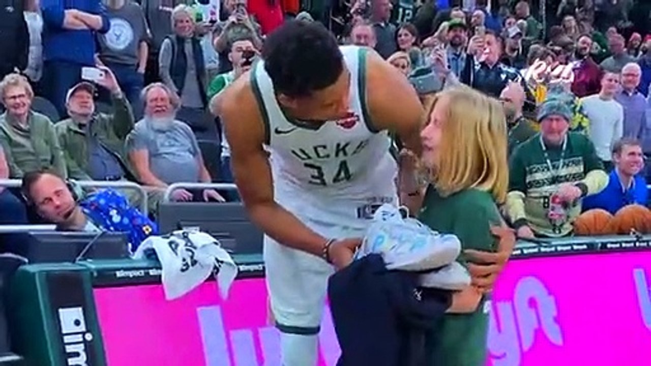 MOST BEAUTIFUL AND RESPECT MOMENTS IN SPORTS