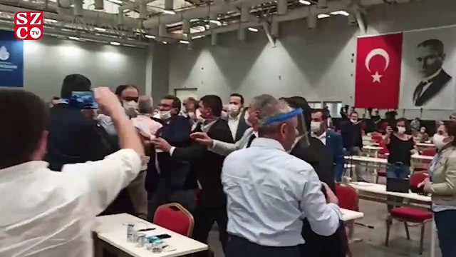 İBB Meclisi’nde “büfeci” kavgası çıktı