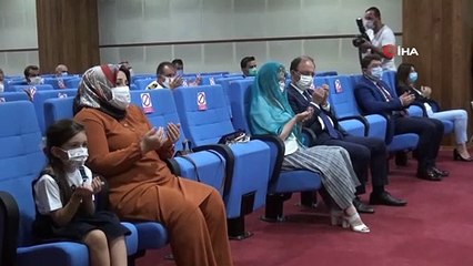 Şehit eşine Devlet Övünç Madalyası ve Beratı takdim edildi