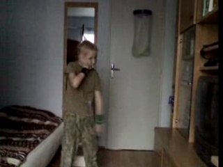 Mon petie frère fait de la tektonik