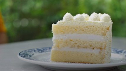 The Difference Between All-Purpose Flour and Cake Flour