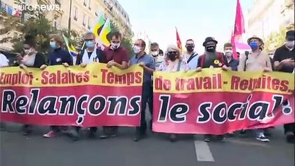 France : des milliers de manifestants dénoncent les suppressions d'emplois liées au Covid-19
