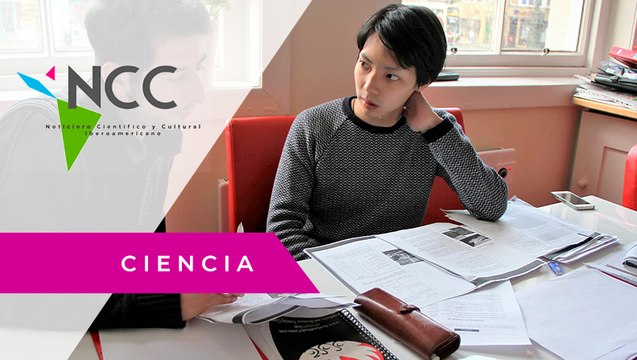 Ha­blar dos idio­mas po­dría pro­te­ger con­tra de­men­cia, se­gún es­tu­dio