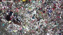 Un informe señala a las grandes empresas como principales culpables de la contaminación de plástico