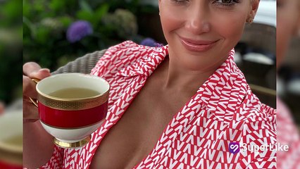 Jennifer Lopez despide el verano con una impactante foto en bikini