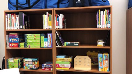 Visite de la matériathèque du Centre d'études collégiales de Saint-Constant