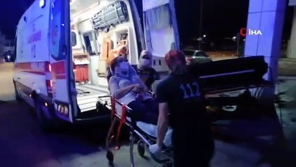Kırmızı ışıkta bekleyen otomobile arkadan çarptı: 4 yaralı
