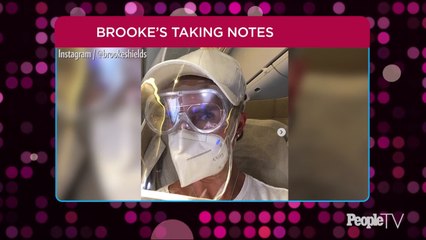 Download Video: Brooke Shields Is ‘Taking Travel Tips’ from Naomi Campbell as She Wears Face Shield for Flight