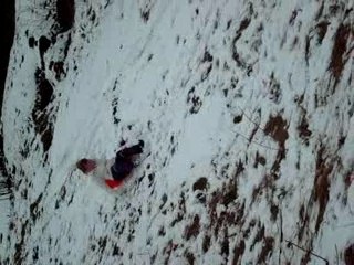 Ingrid fait de la luge