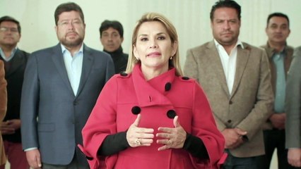 Presidente interina da Bolívia desiste de disputar eleições