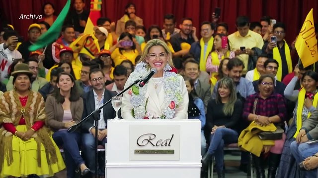 Presidenta interina Áñez renuncia a candidatura en elecciones de Bolivia