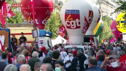 Fransa'da Macron yönetimine karşı protesto