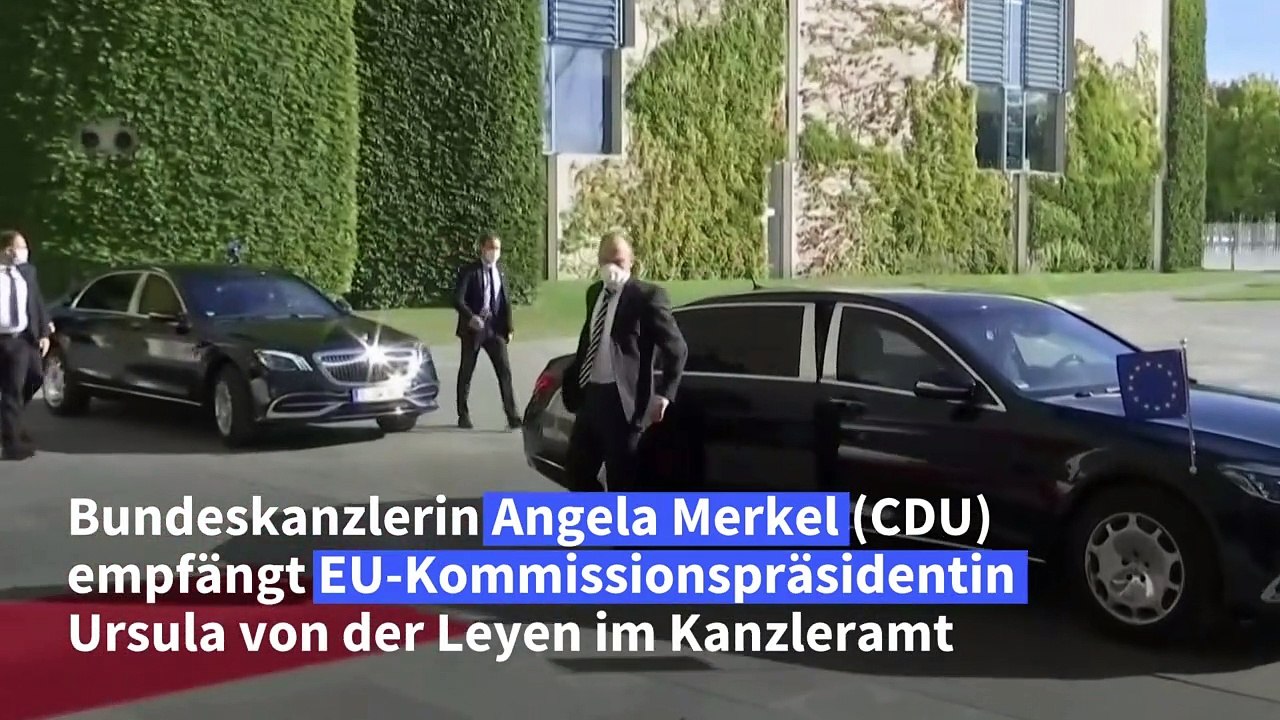 Merkel empfängt von der leyen