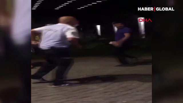 Arkadaşlarına otomobil çarptı, onlar kavgaya devam etti