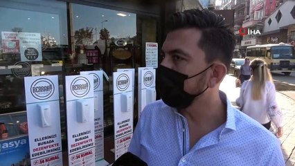 İş adamı, 50 okula sensörlü dezenfektan hibe etti