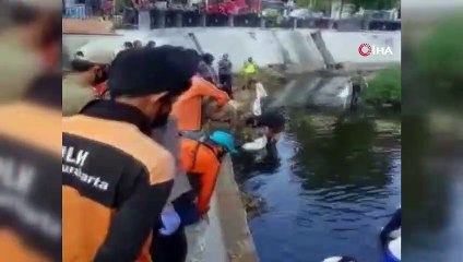 - Endonezya’da maske takmayanlara ilginç cezalar uygulanıyor